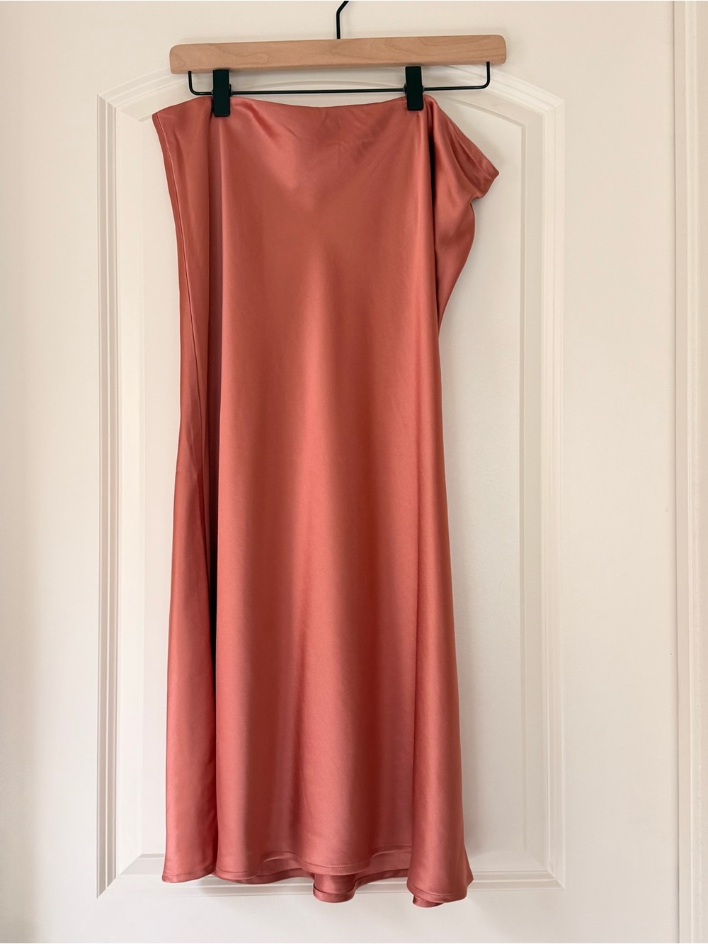 House of Harlow 1960 Satin Midi Skirt in Rust